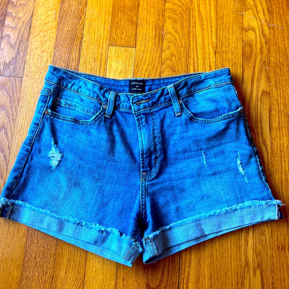 Just Black size 29 jean shorts